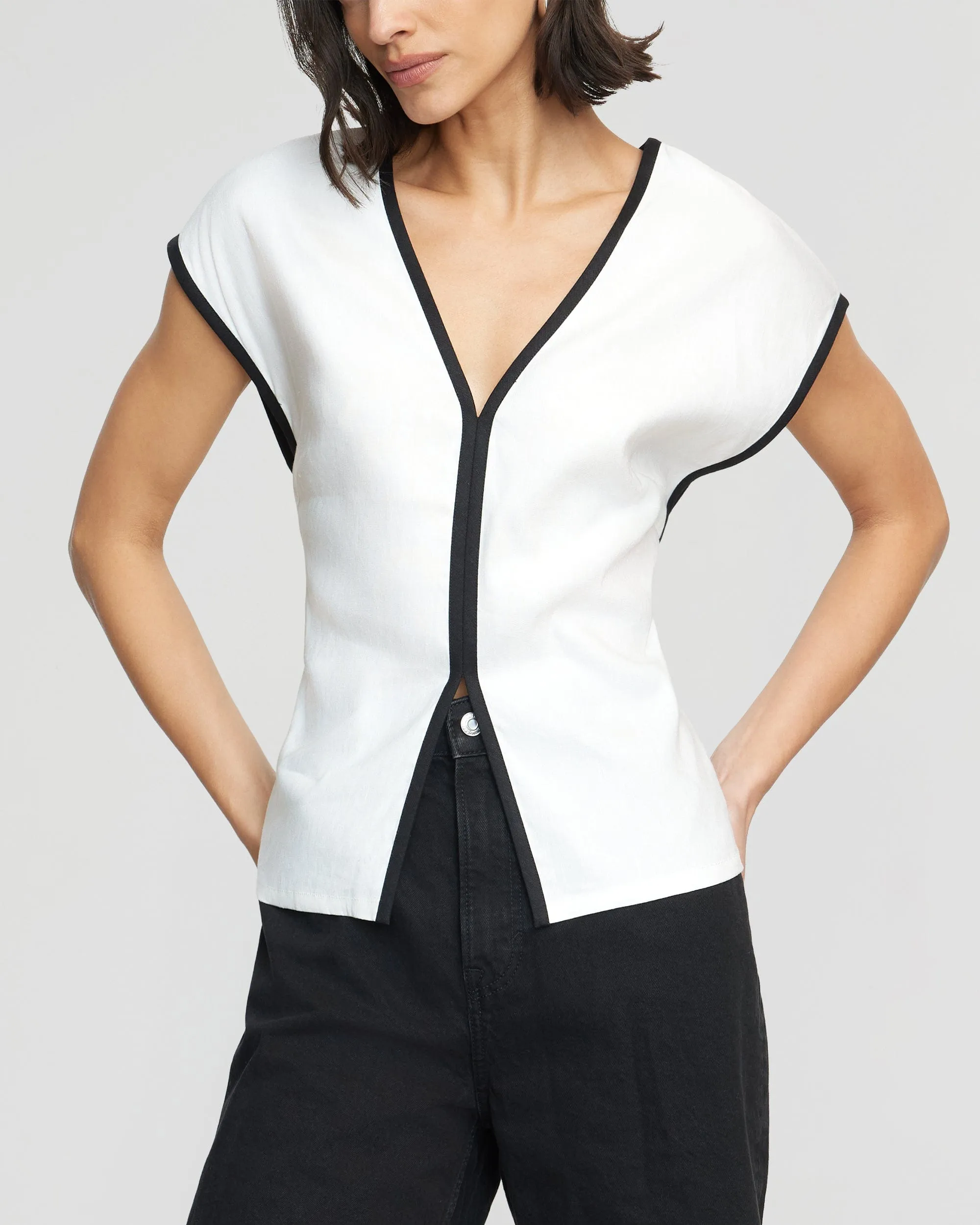 Basna Contrast-Trim Linen Blouse