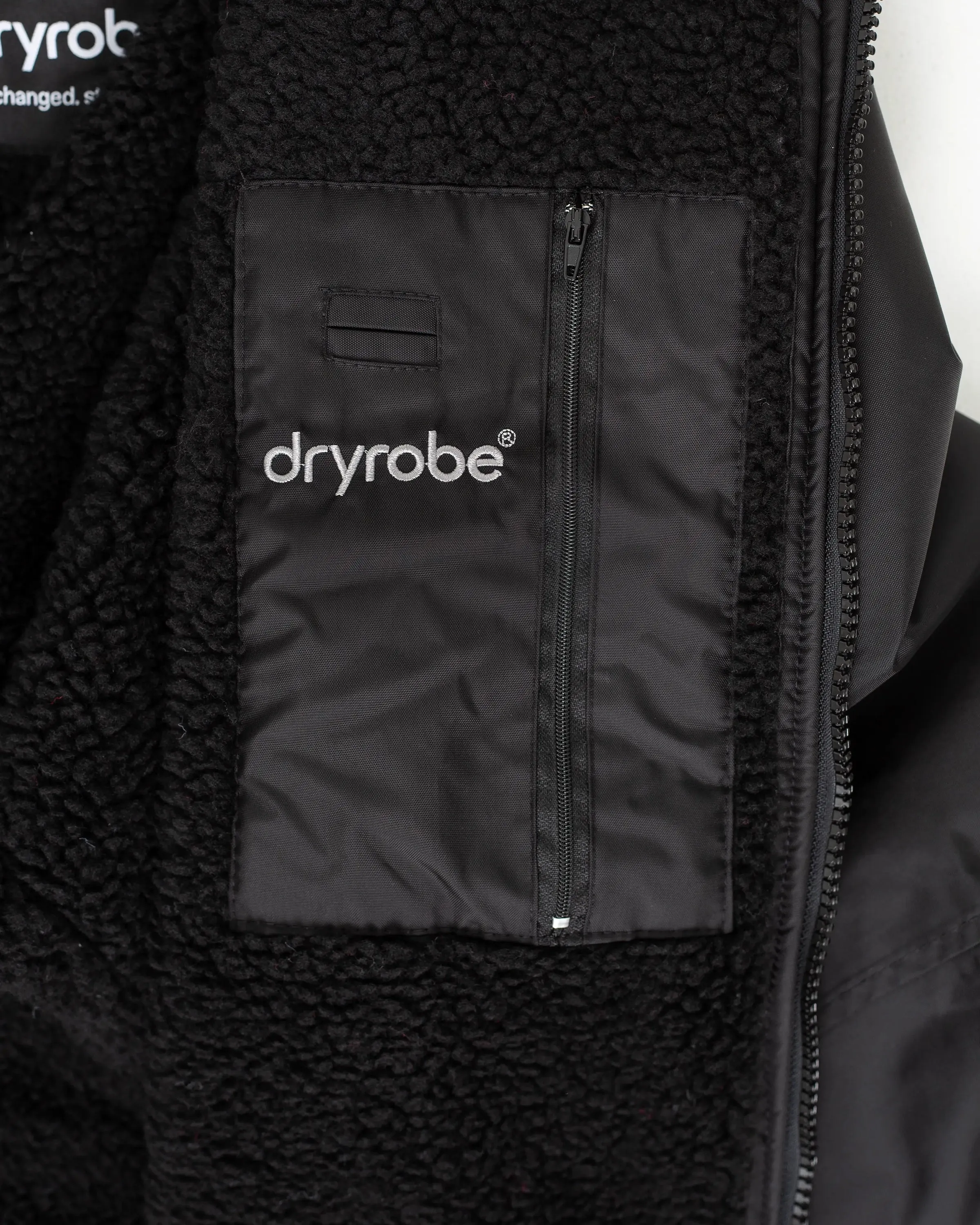 Exclusive Anns Cottage X Dryrobe in Black-Black