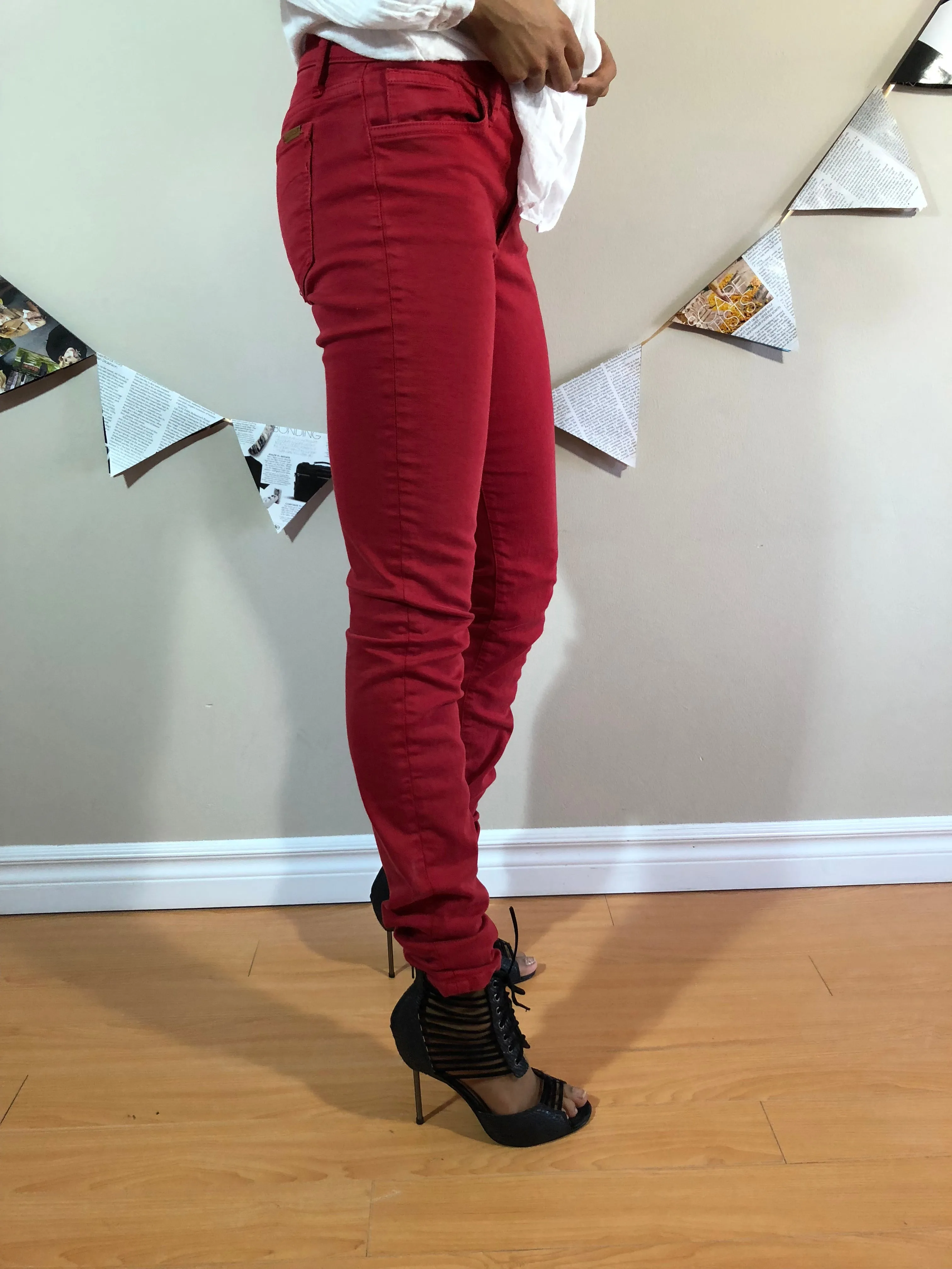 Joe's Jeans Red Mid Rise Skinny Ankle Pants - Size 25 Tall